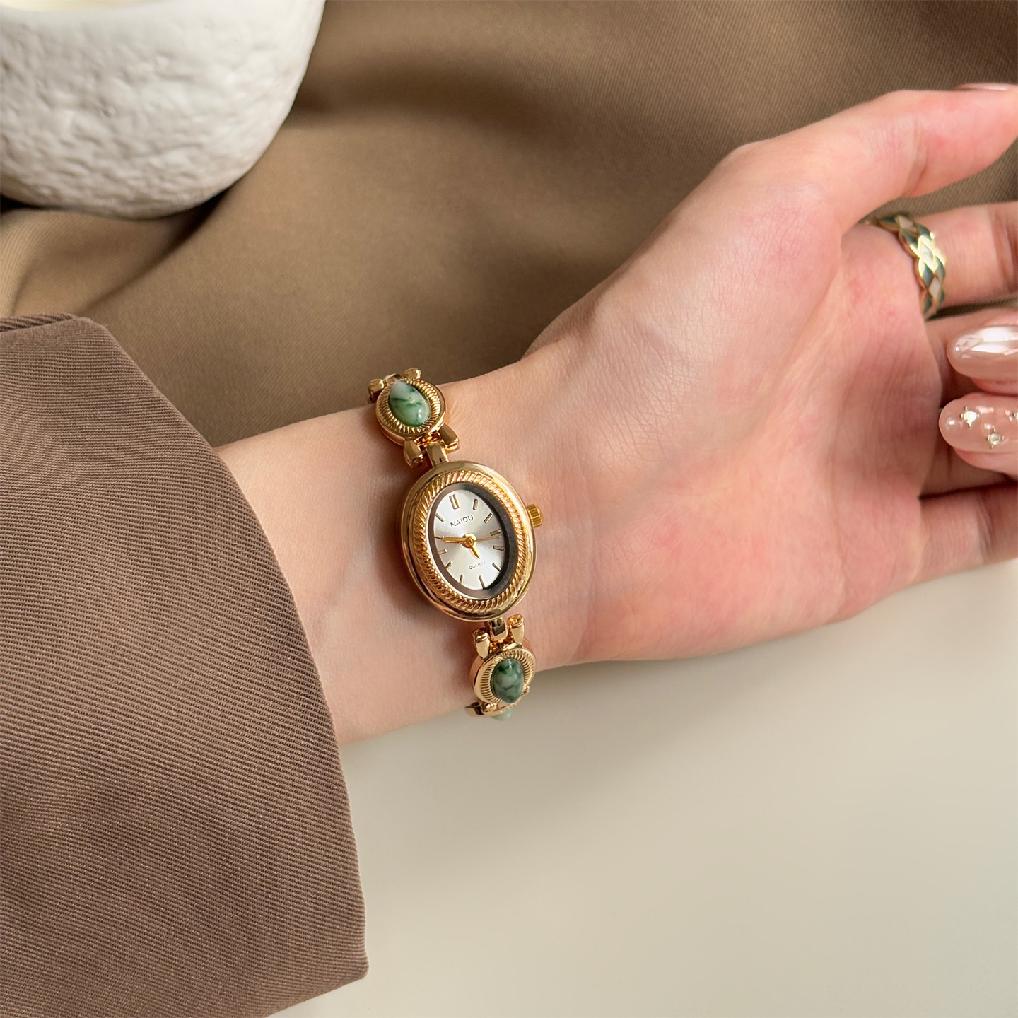 New Vintage Women's Watch with - огляд і ціна Jewelry Watches Vintage