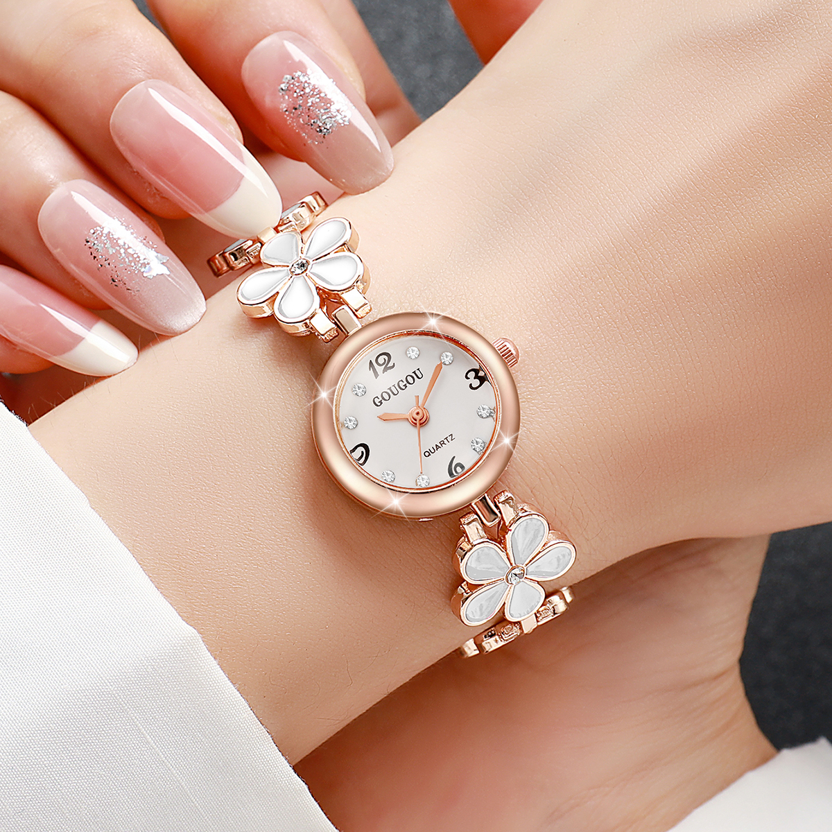 Fashion Flower Bracelet Strap  - огляд і ціна Jewelry Watches Vintage